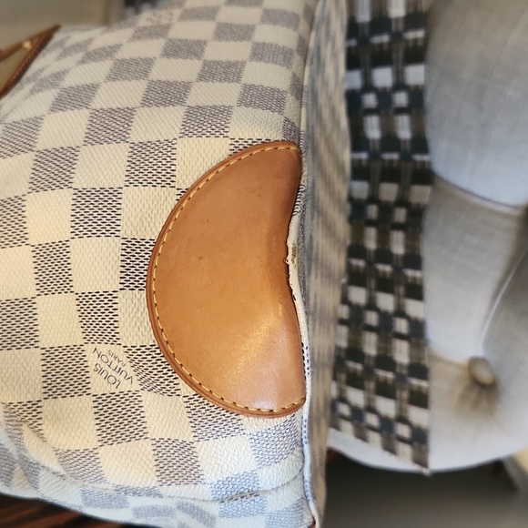 LV Hampstead PM in Damier Azur - Picture 12 of 17